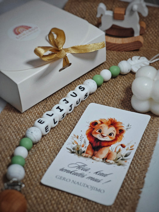 Rankų darbo personalizuotas vardinis čiulptuko laikiklis