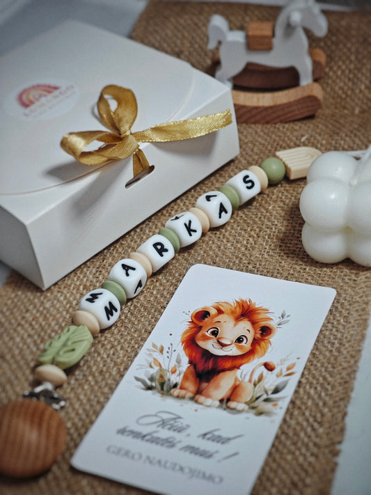 Rankų darbo personalizuotas vardinis čiulptuko laikiklis